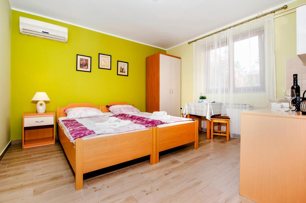 Ferienwohnung Casa Leona Rovinj Exterior foto
