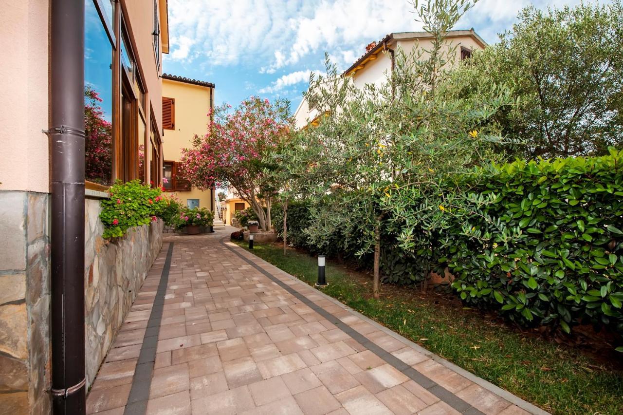 Ferienwohnung Casa Leona Rovinj Exterior foto