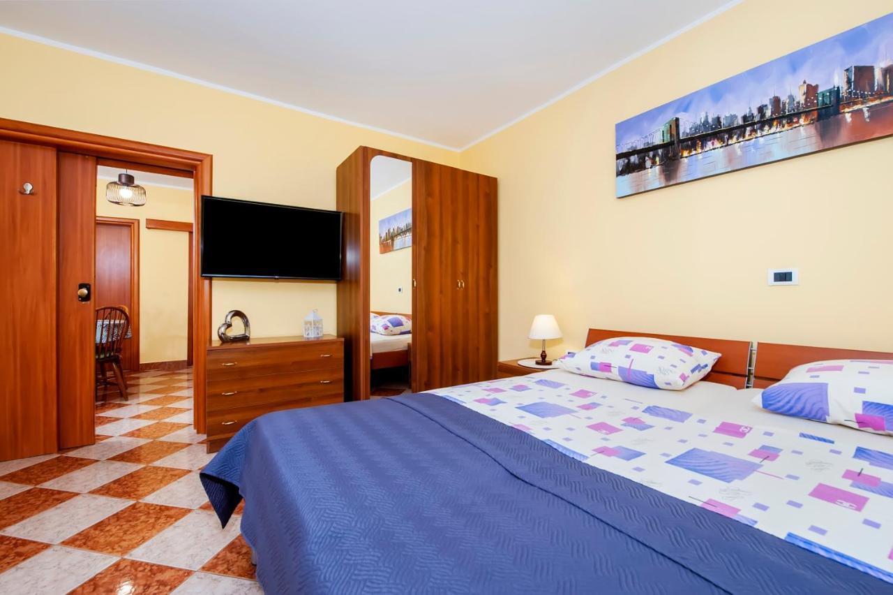 Ferienwohnung Casa Leona Rovinj Exterior foto