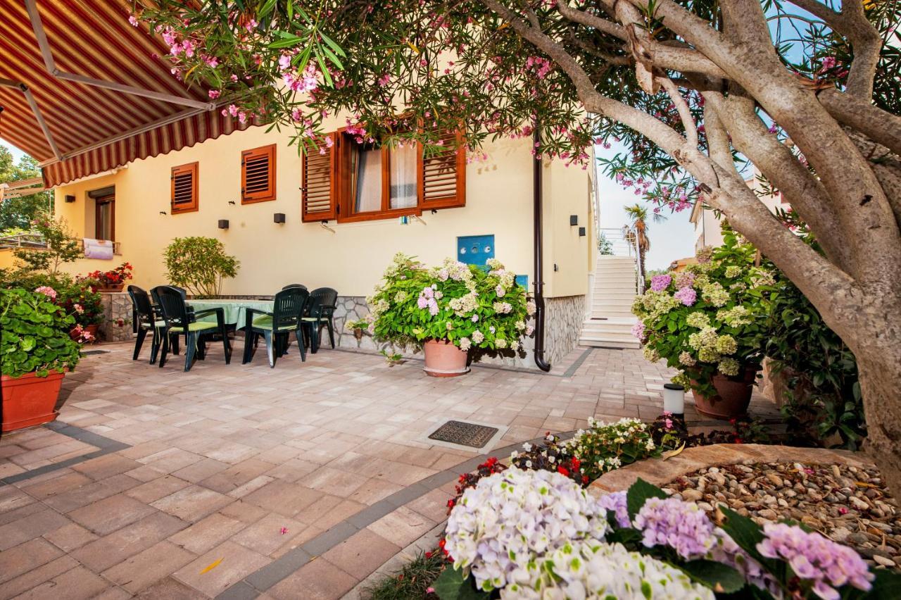 Ferienwohnung Casa Leona Rovinj Exterior foto