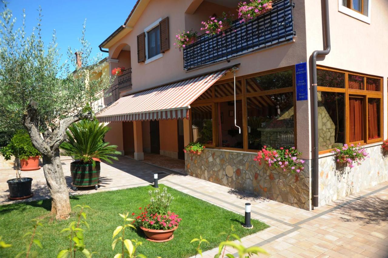Ferienwohnung Casa Leona Rovinj Exterior foto
